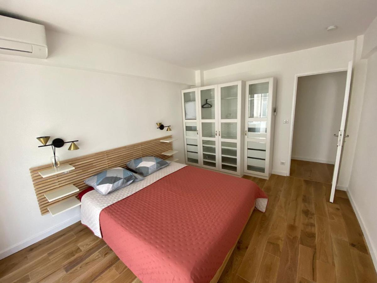 Renovated 4 Apartment-parking Next Door And At 700m Apartment Antibes